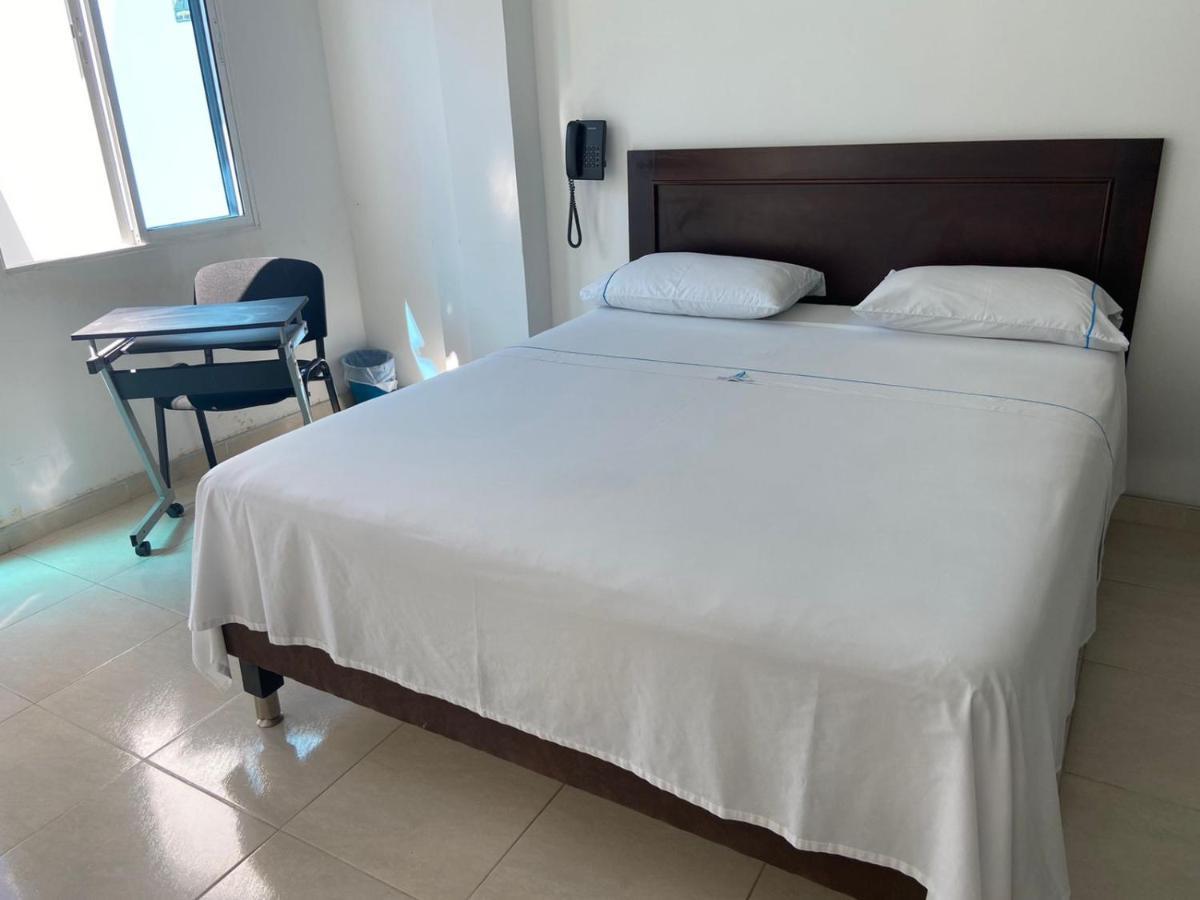 Hotel Torres Del Llano Yopal Kültér fotó