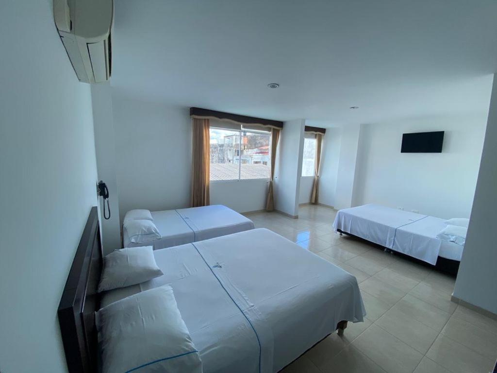 Hotel Torres Del Llano Yopal Kültér fotó